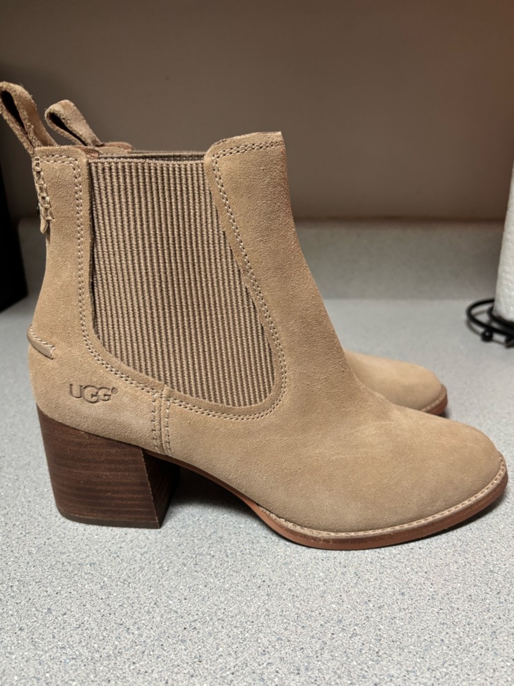 UGG Women's Tan Suede Chelsea Block Heel Boot